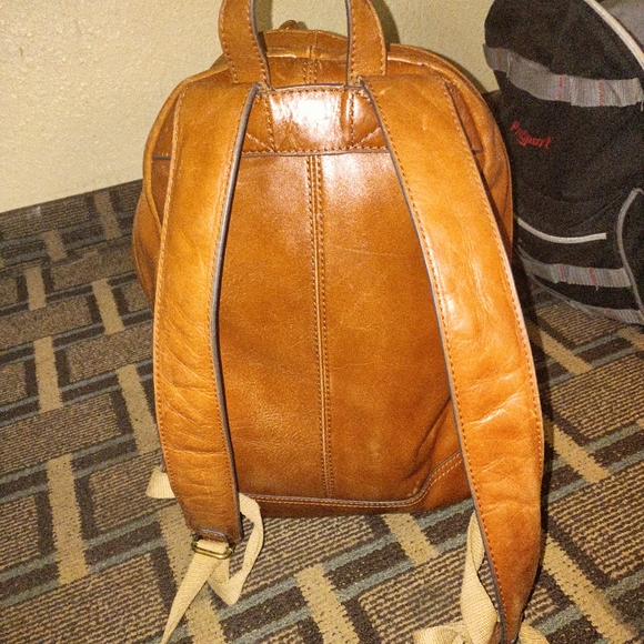 Patricia Nash men's Heritage II Backpack - Picture 4 of 10